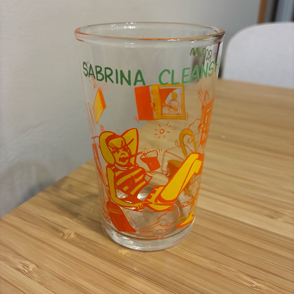 1971 Welch’s Betty & Veronica Sabrina Cleans Room Juice Glass